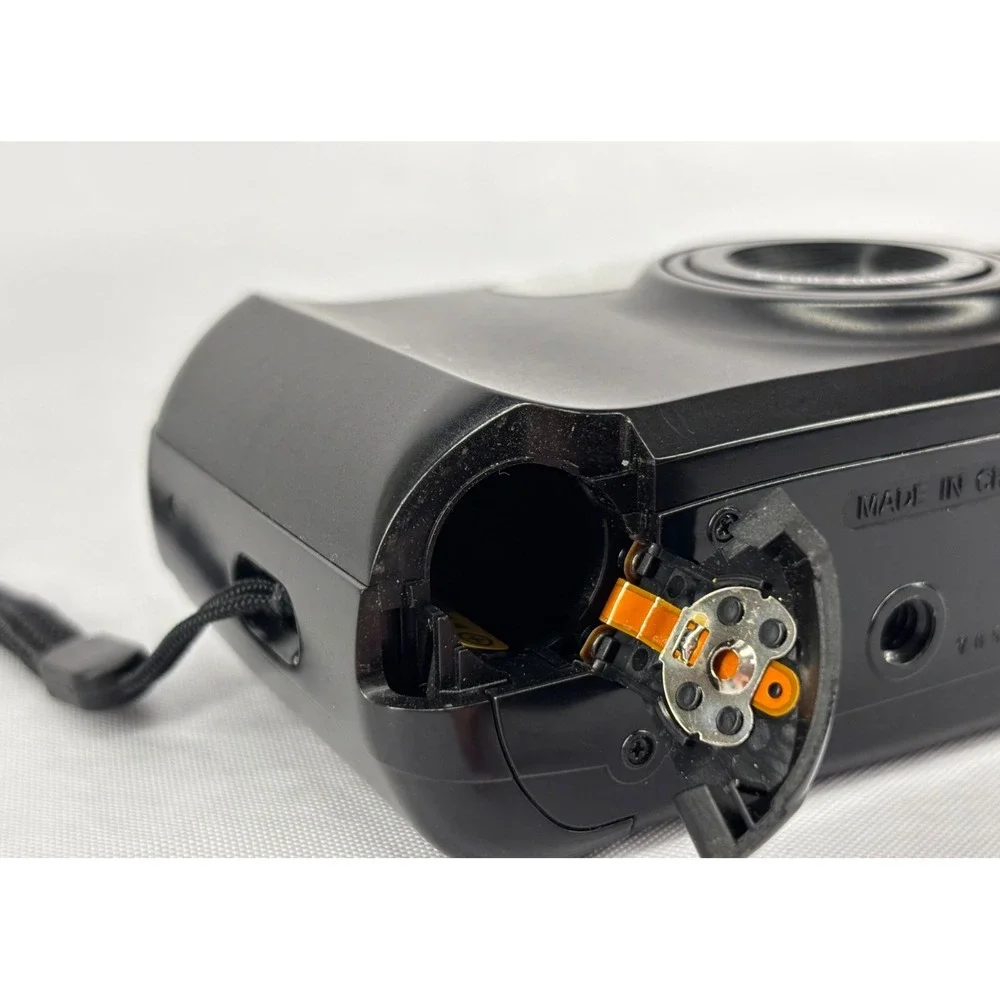 Nikon One Touch Zoom AF 35mm Compact Film Camera With Case Black 38–70mm